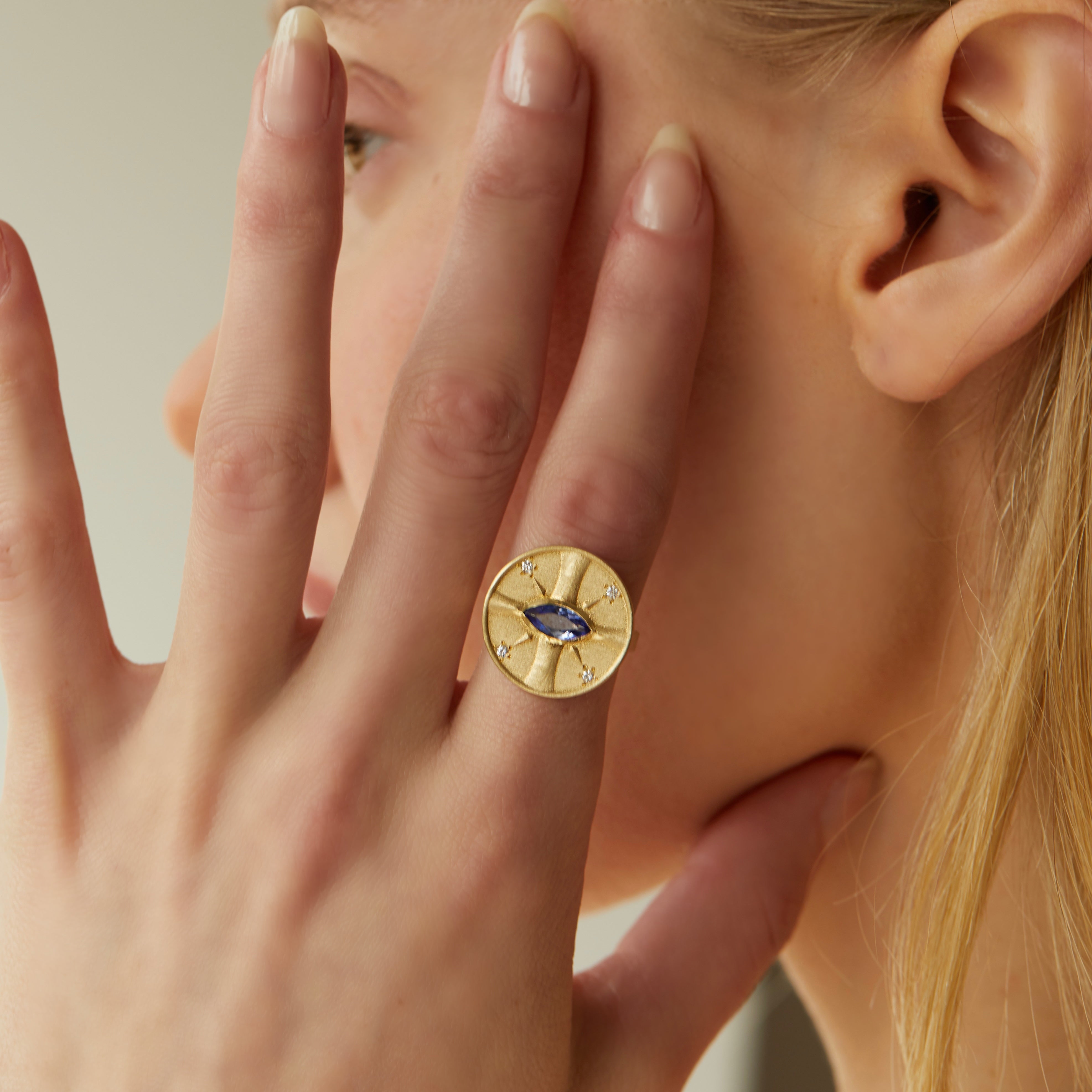 Eye of the Sun Tanzanite Ring Elizabeth Moore