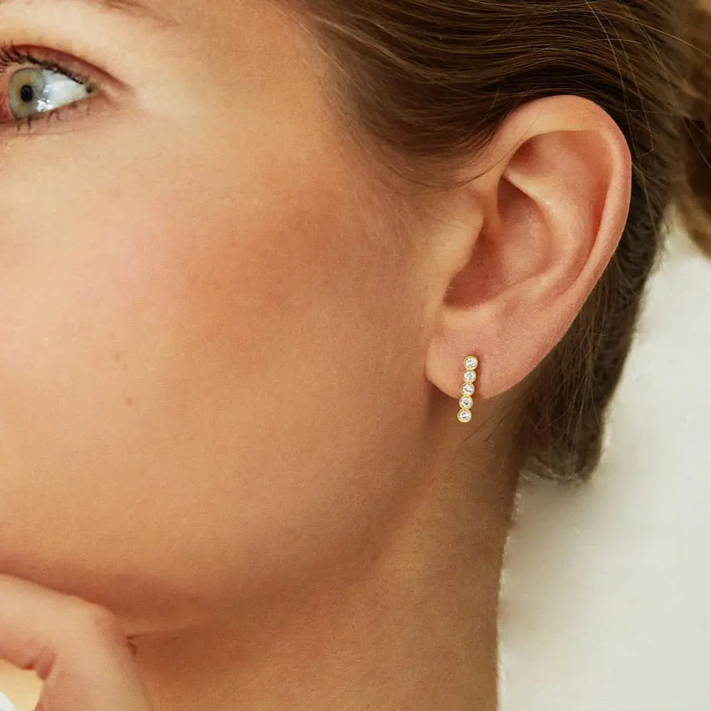 Elizabeth Moore Fine Jewelry Diamond Bar Studs Model Picture